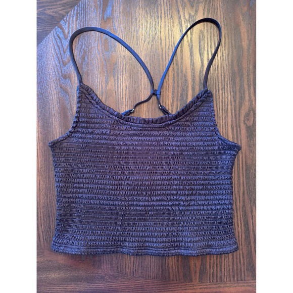 Right on Time Smocked Cami Tank with Adjustable Straps Cropped‎ Casual Black - Picture 3 of 6